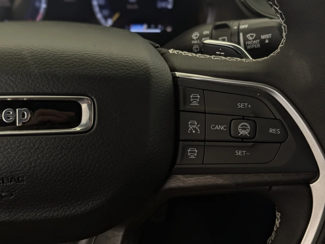 New 2026 Black Jeep Limited - - 4x4 - Dual- Pane Panoramic Sunroof - Trailer Tow Pkg - 9 Spkr/Subwoofer & More! image 16