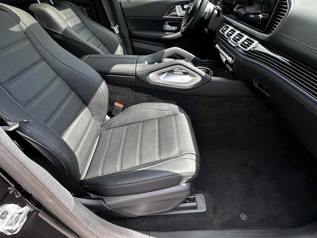 New 2026 Obsidian Black Metallic Mercedes-Benz GLE 450 image 52