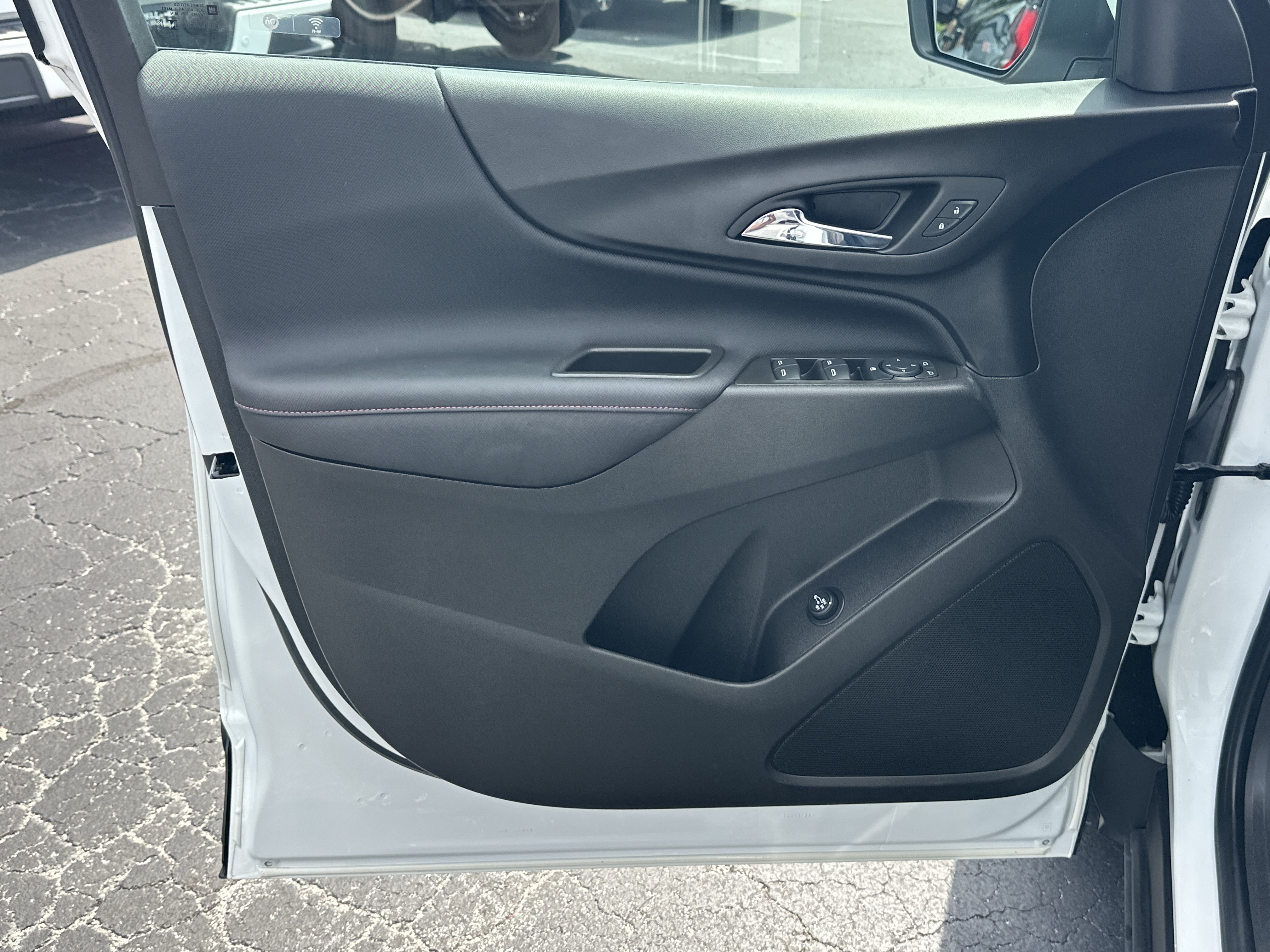 Used 2024 Summit White Chevrolet RS image 11
