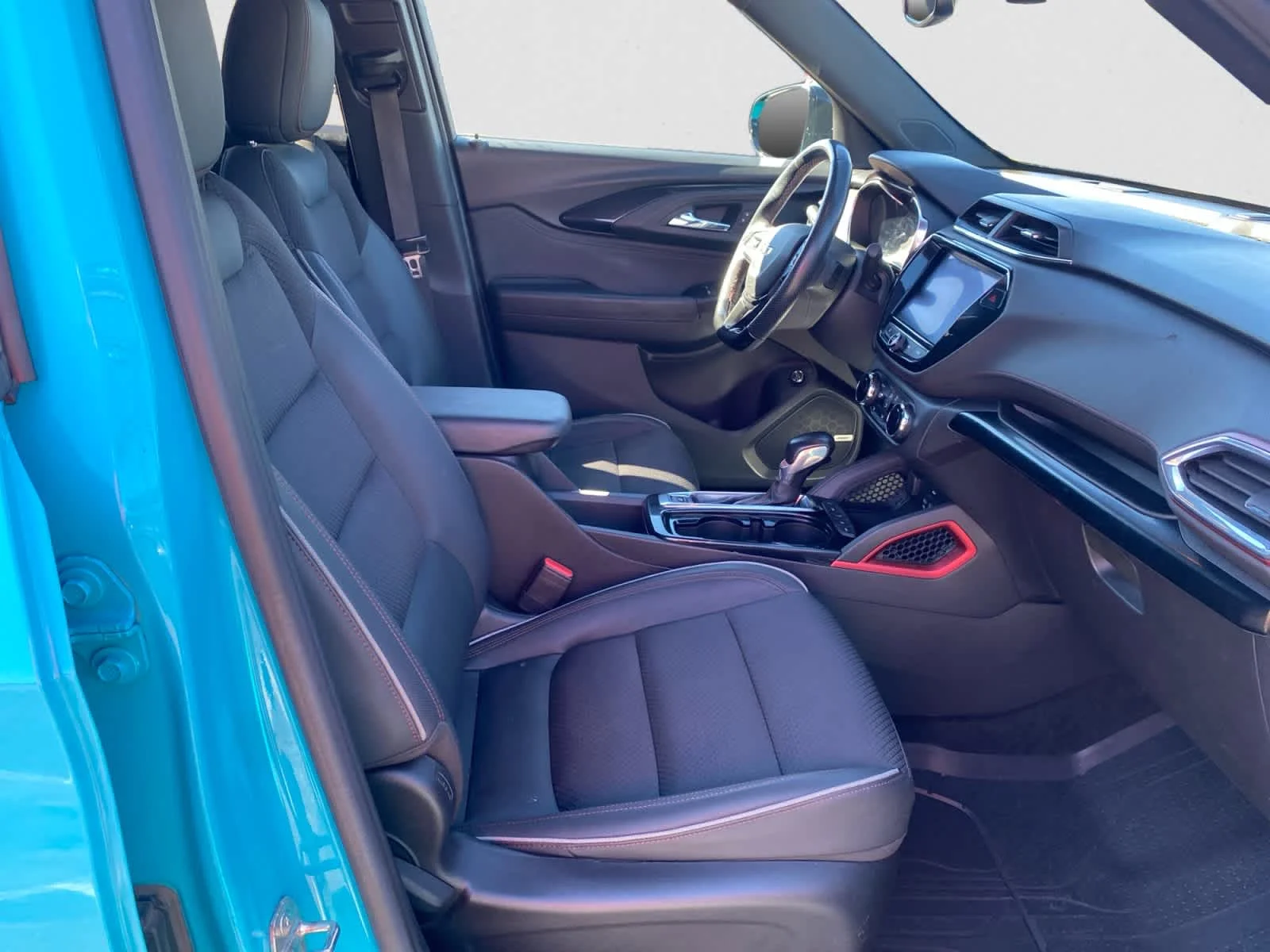 Used 2022 OASIS BLUE Chevrolet RS image 21