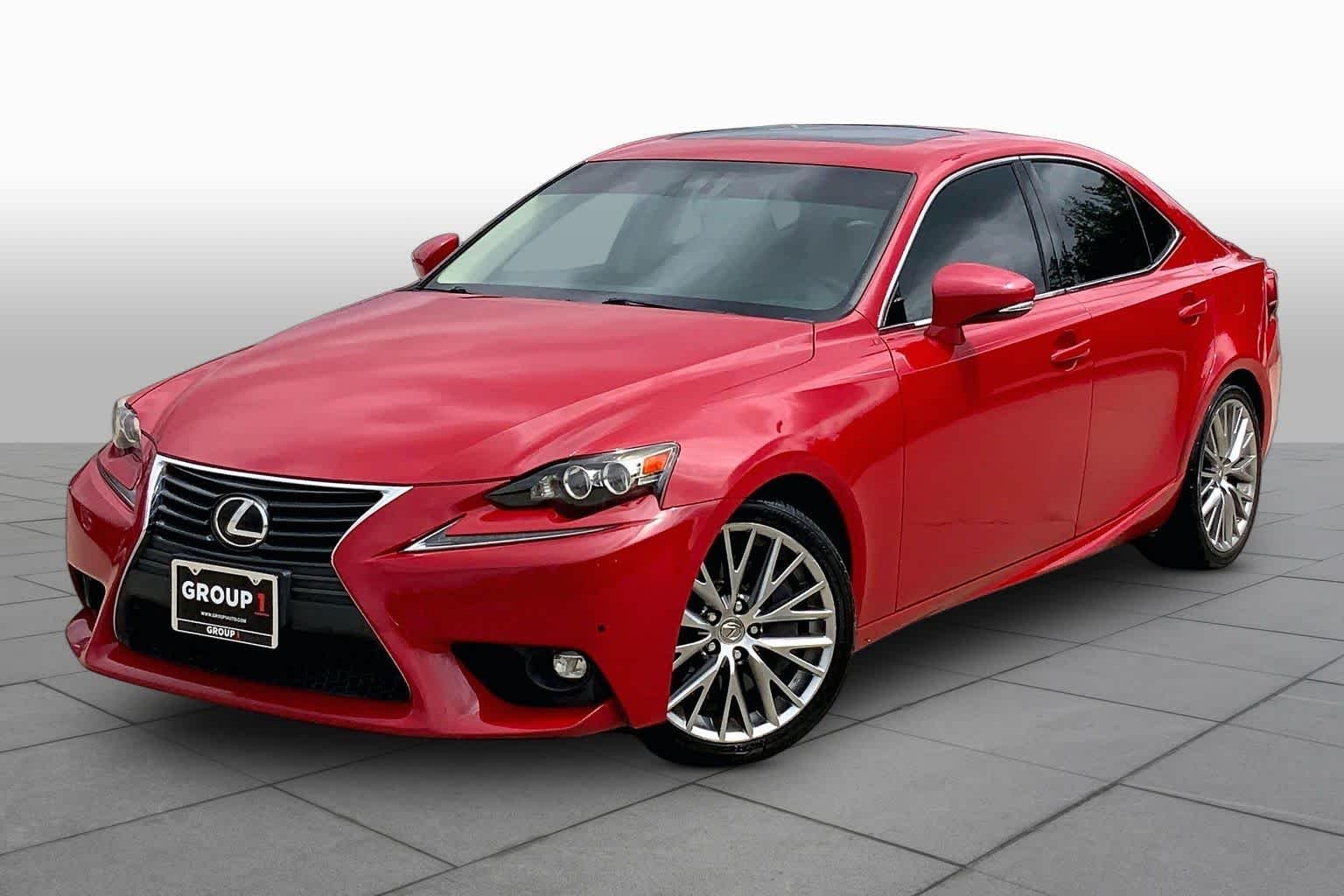 2016 Lexus IS 350 200t's photo