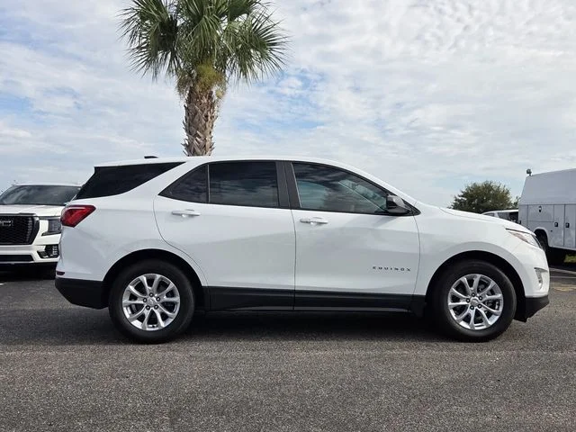 Used 2021 White Chevrolet LS image 7