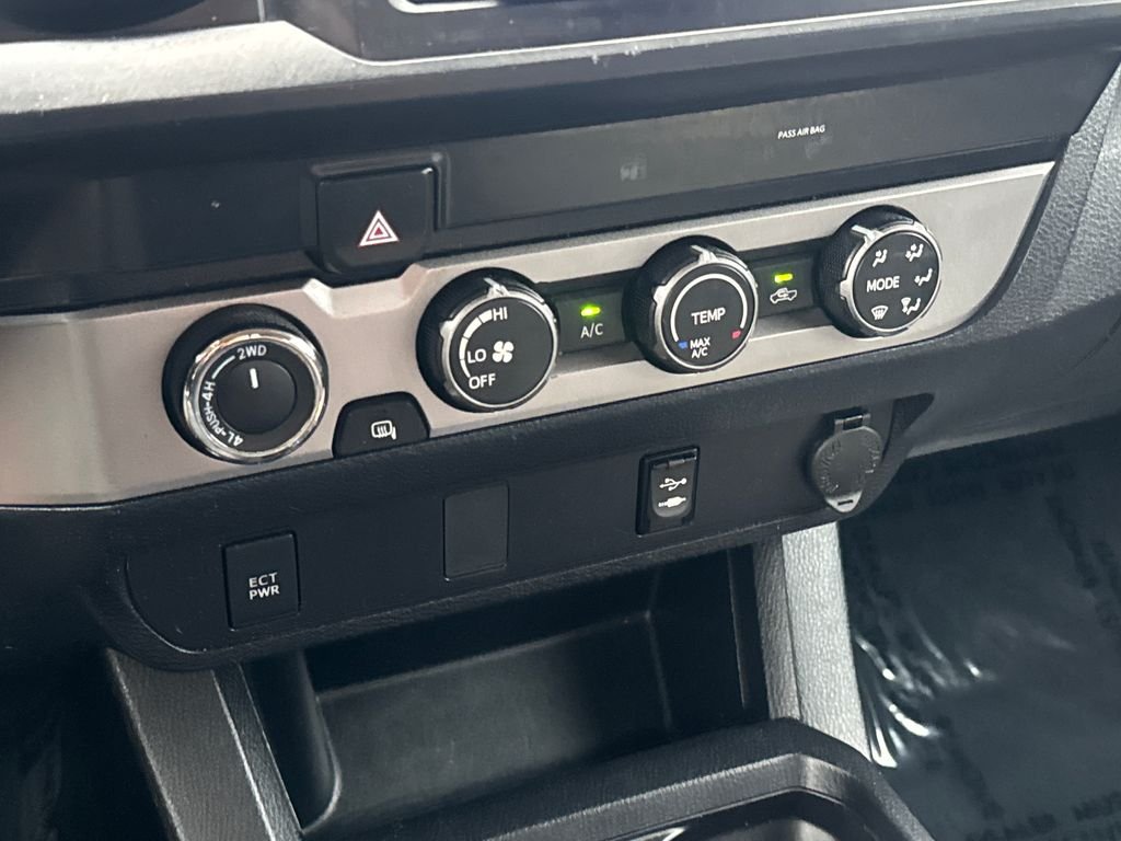 New 2019 Black Toyota SR image 25