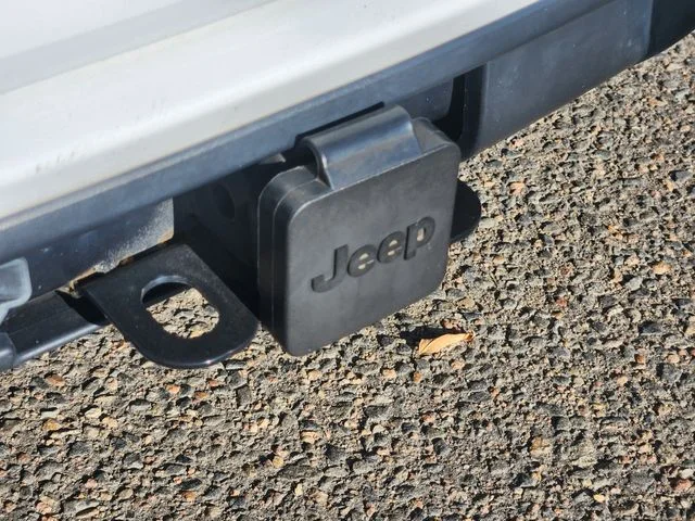 Used 2021 White Jeep Laredo X image 20