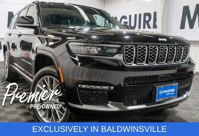 Used 2025 Black Jeep Summit image 1