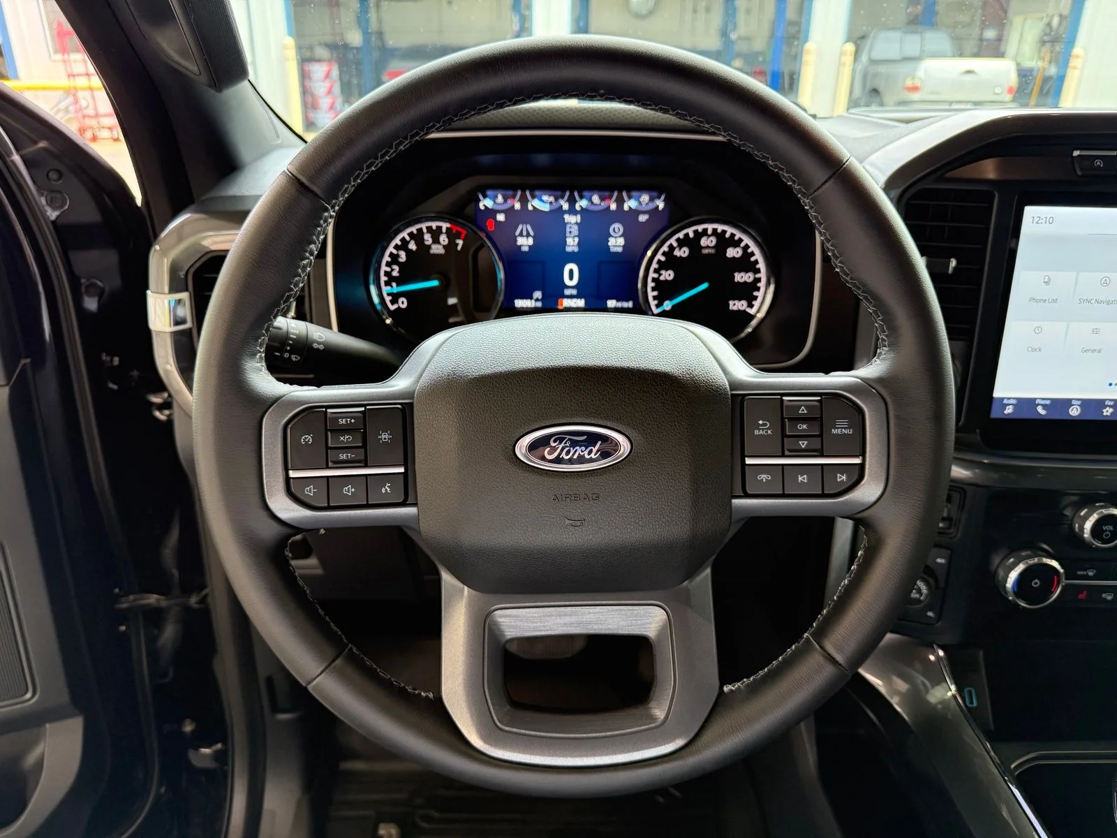 Used 2023 Black Ford XLT image 14