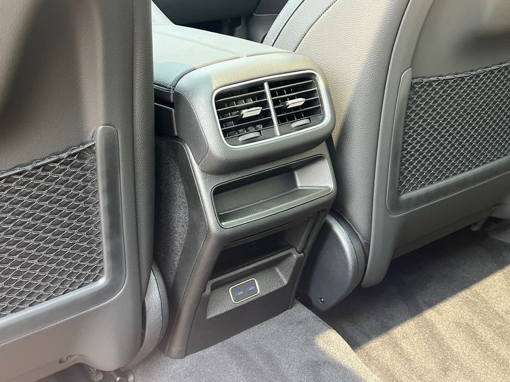 New 2026 Black Mercedes-Benz GLE 450 image 27