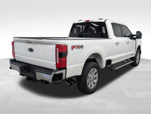 New 2026 Star White Metallic Tri-Coat Ford F-250® Lariat® image 67