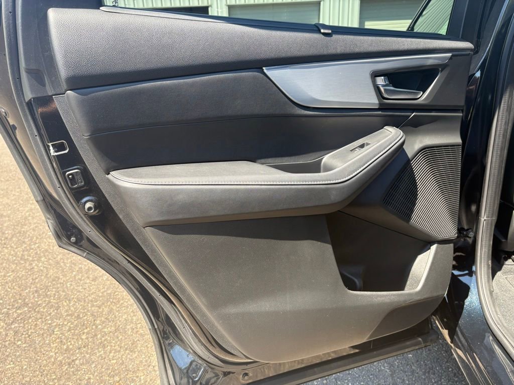Used 2023 Majestic Black Pearl Acura SH-AWD TECH image 36