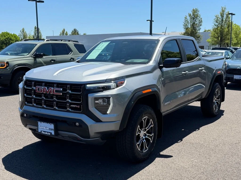 Used 2024 Sterling Metallic GMC AT4 image 4