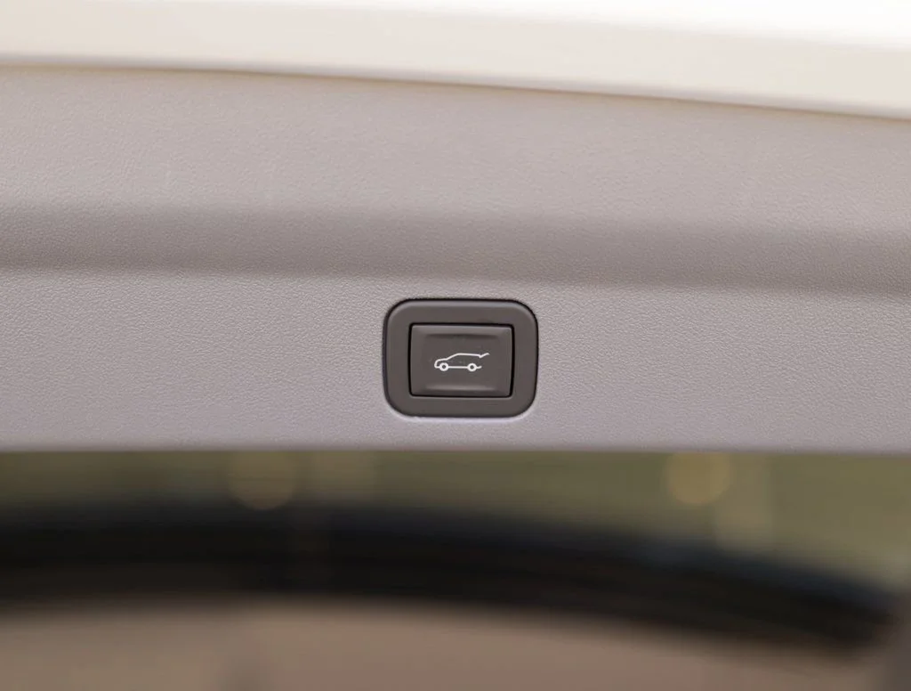 2026 Cadillac Escalade IQ Luxury - Photo 42