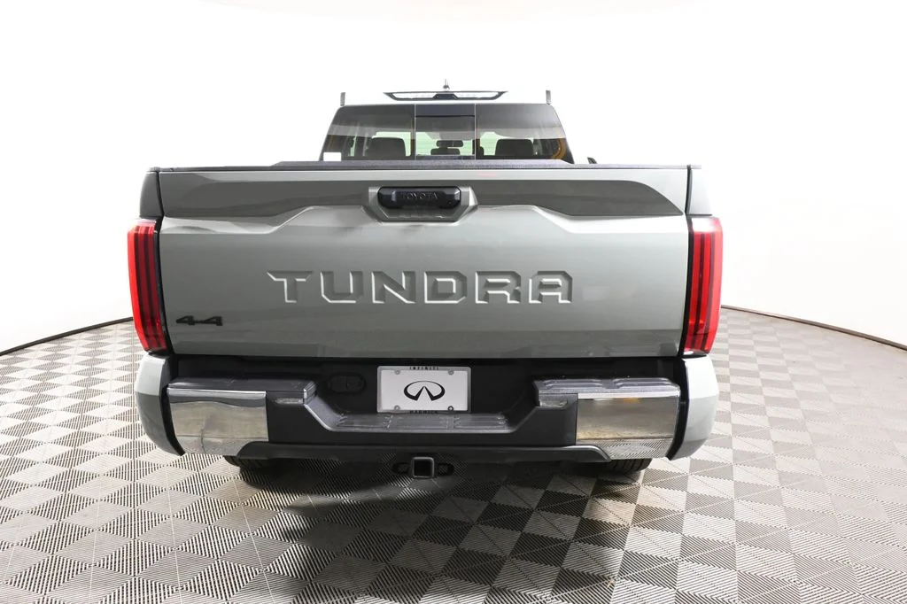 Used 2023  Toyota SR5 image 6