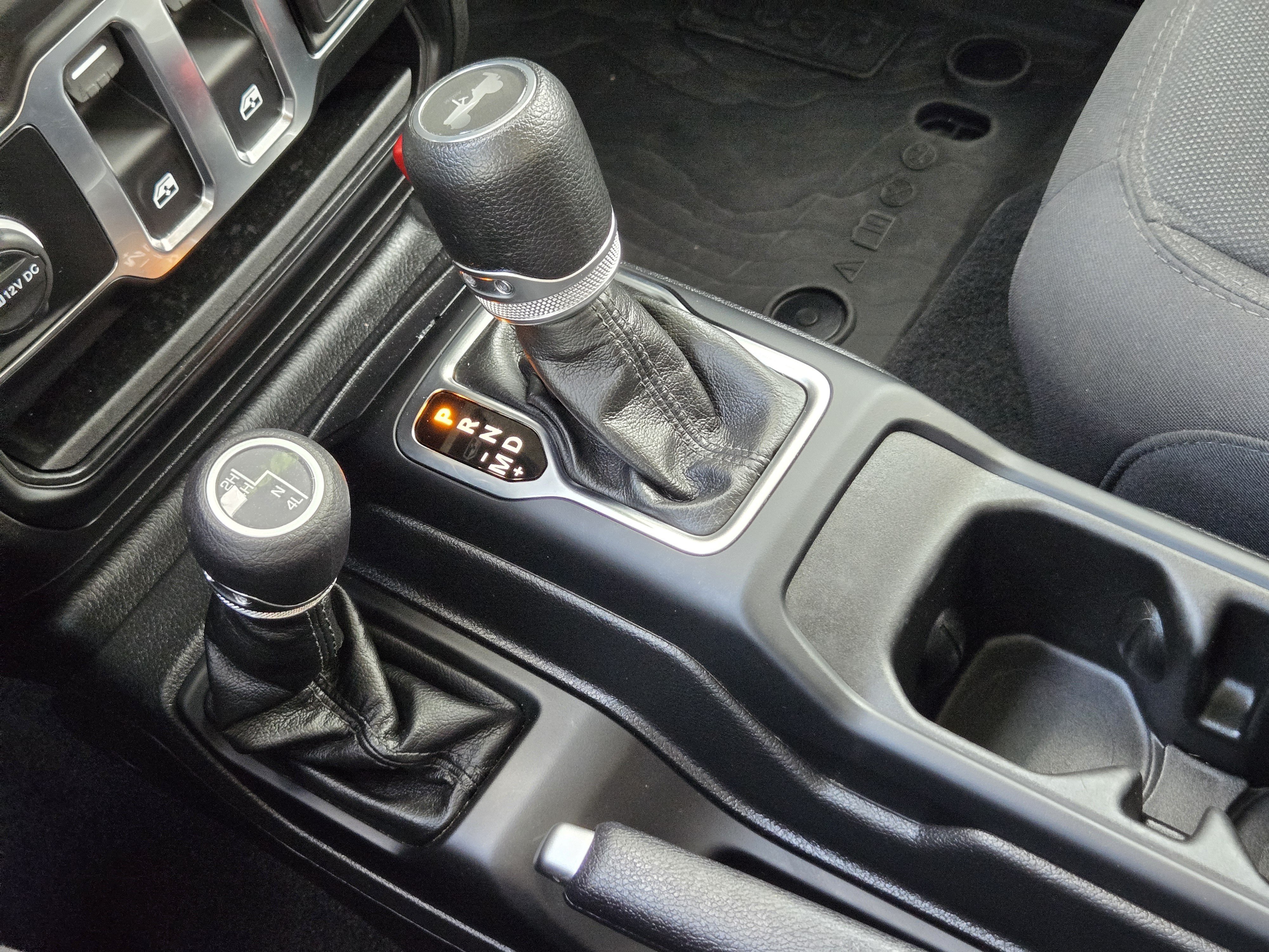 Used 2023 Sting-Gray Clearcoat Jeep Sport S image 22