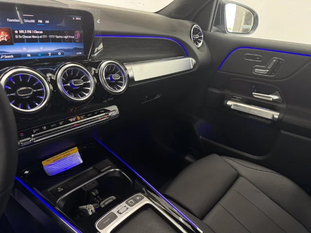 New 2026  Mercedes-Benz GLB 250 image 36