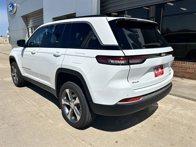 Used 2026 WHITE JEEP Limited image 8