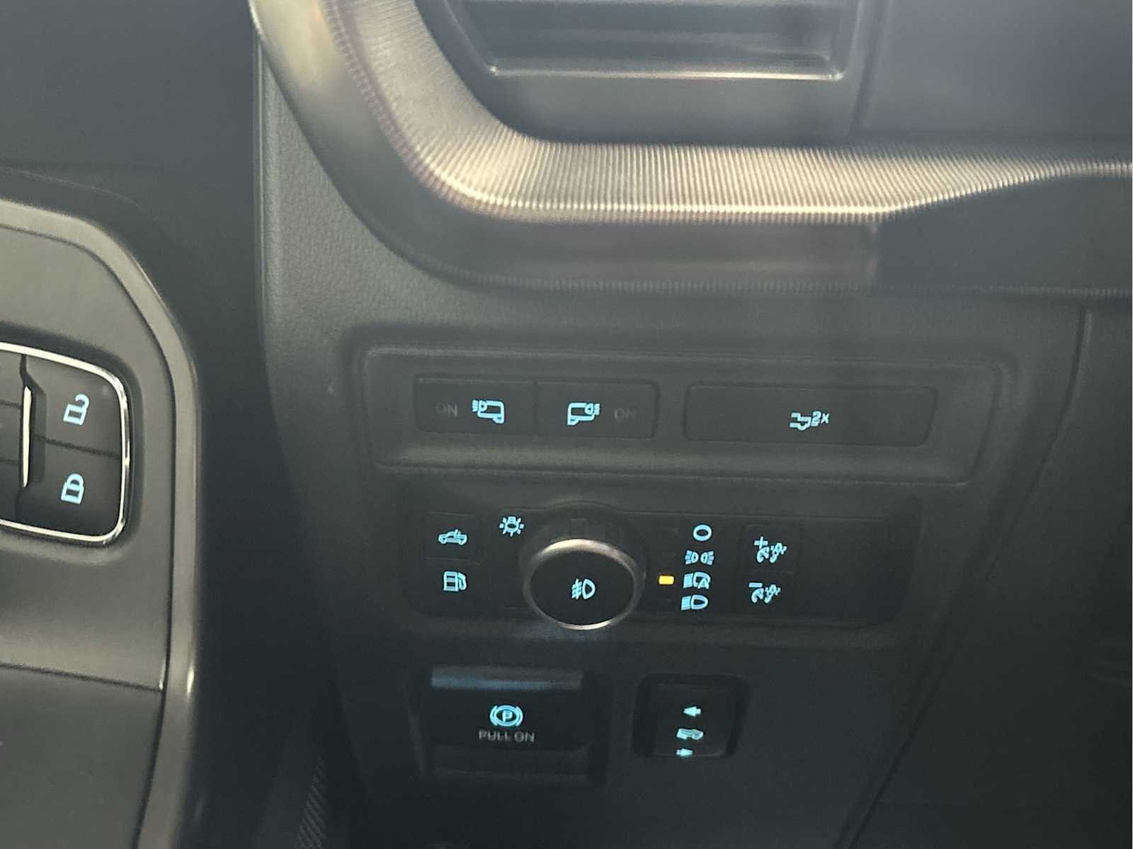 Used 2024 Avalanche Ford LARIAT image 17
