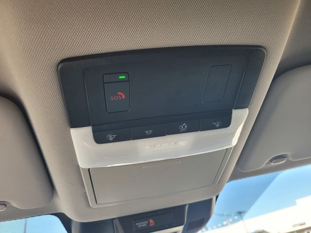 Used 2024 Gray Nissan SV image 22