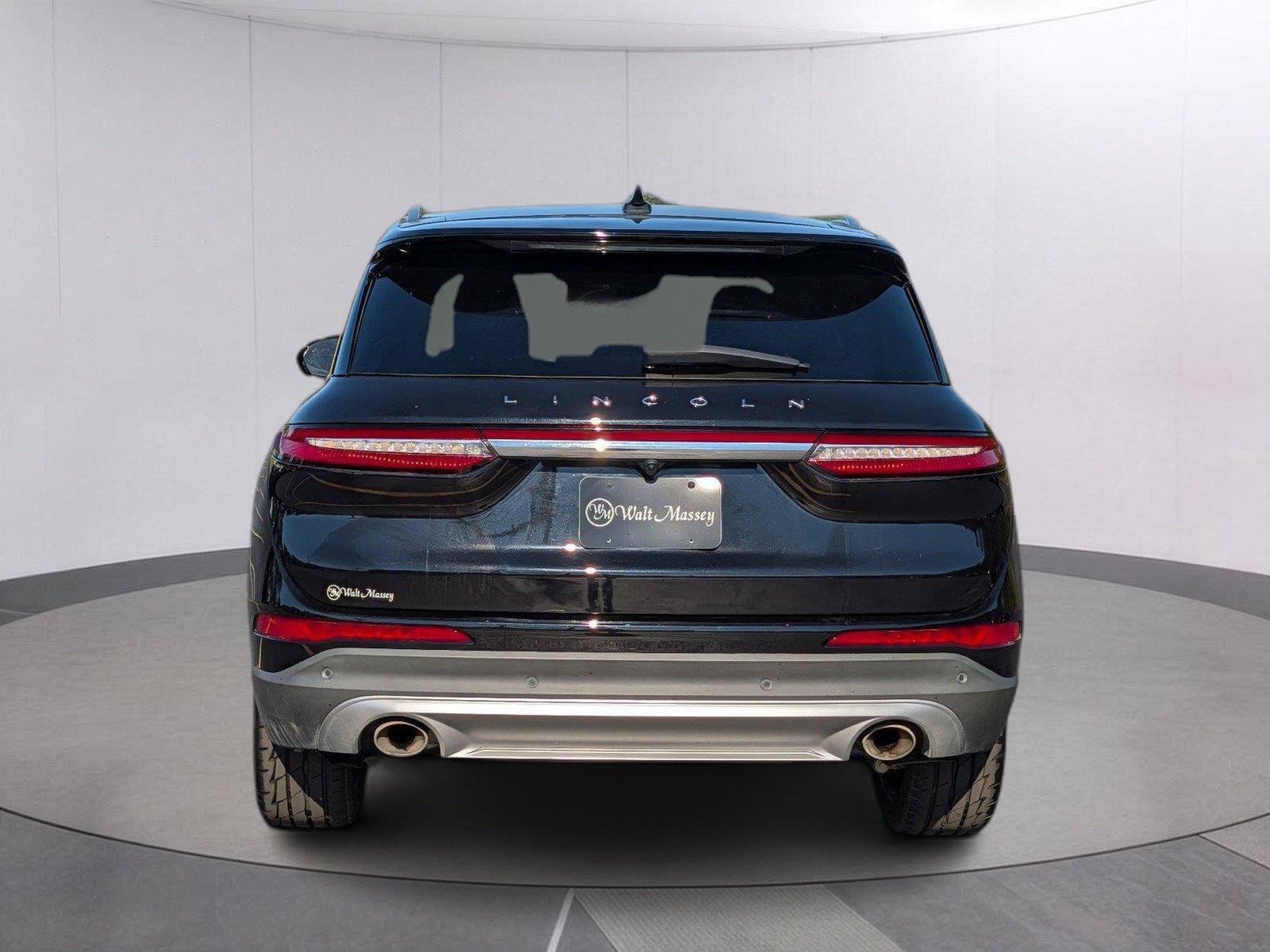 Used 2024 Infinite Black Metallic Clearcoat Lincoln Reserve image 4