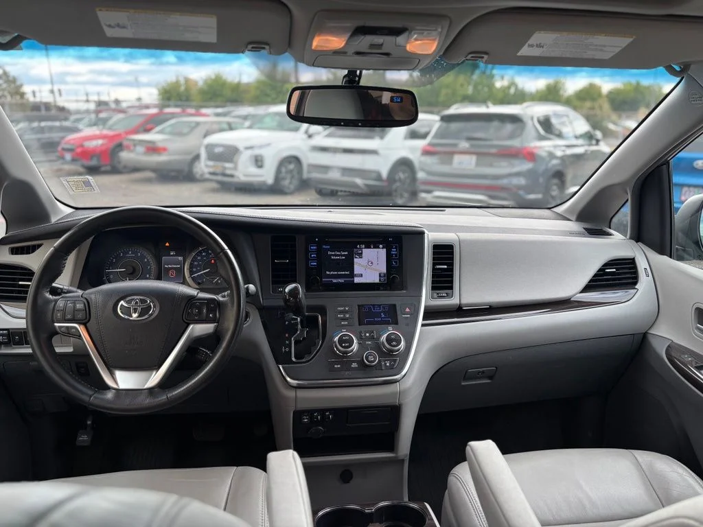 Used 2017 Predawn Gray Mica Toyota XLE image 24