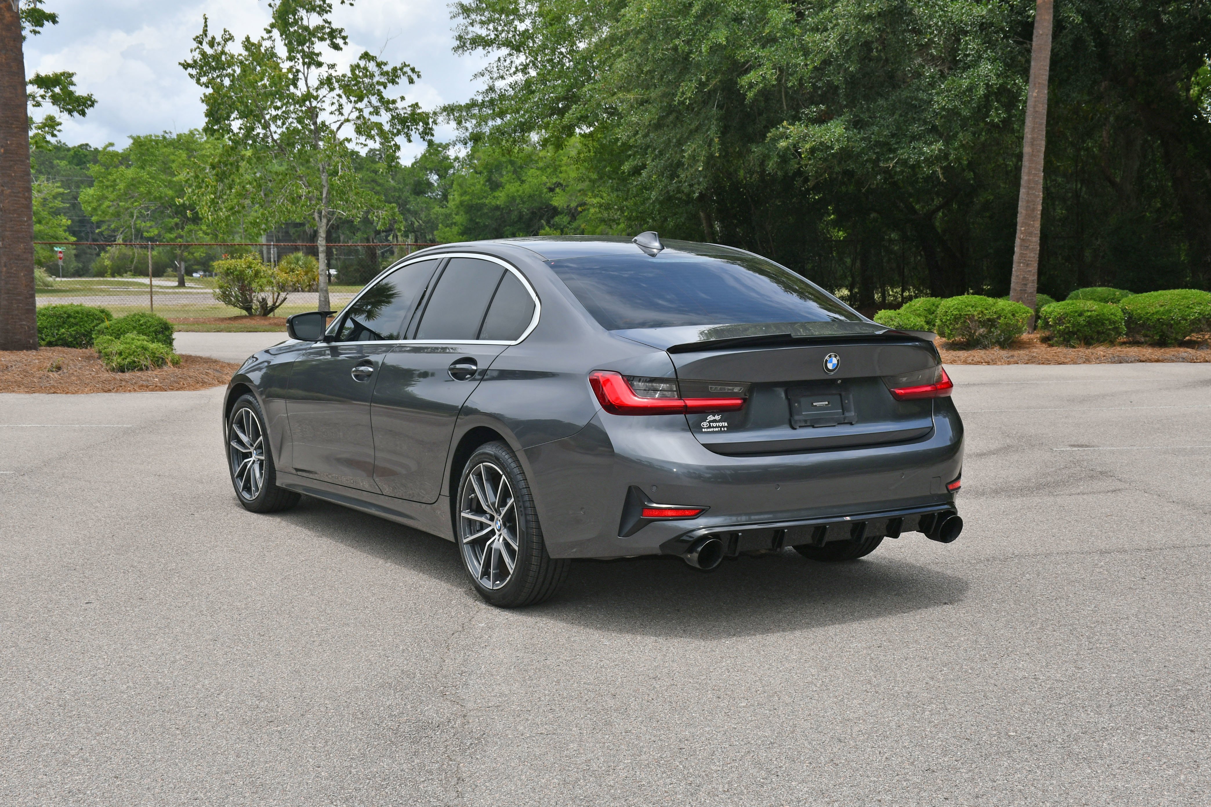 Used 2019 Gray BMW 330i image 4