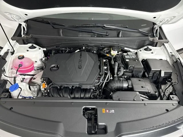New 2026 Glacial White Pearl Kia LX image 24