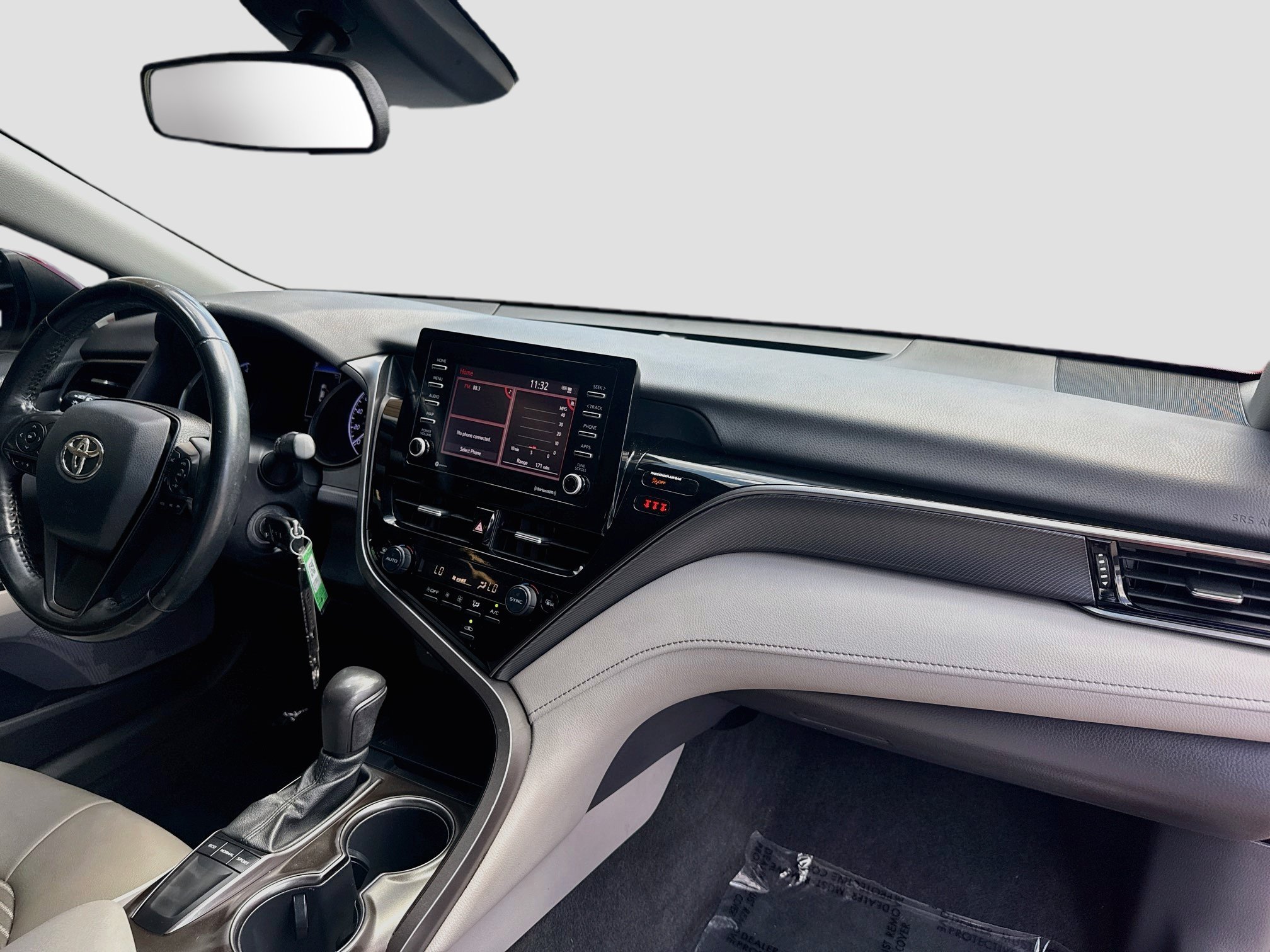 Used 2022 Red Toyota SE image 29