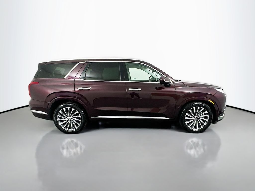 Used 2024 Red Hyundai Calligraphy image 4