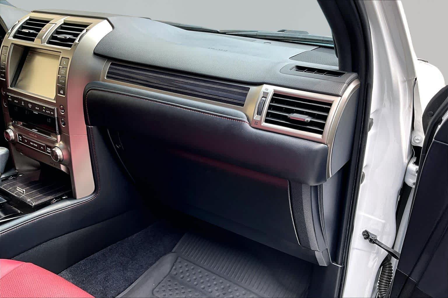 Used 2021 Starfire Pearl Lexus Premium image 19