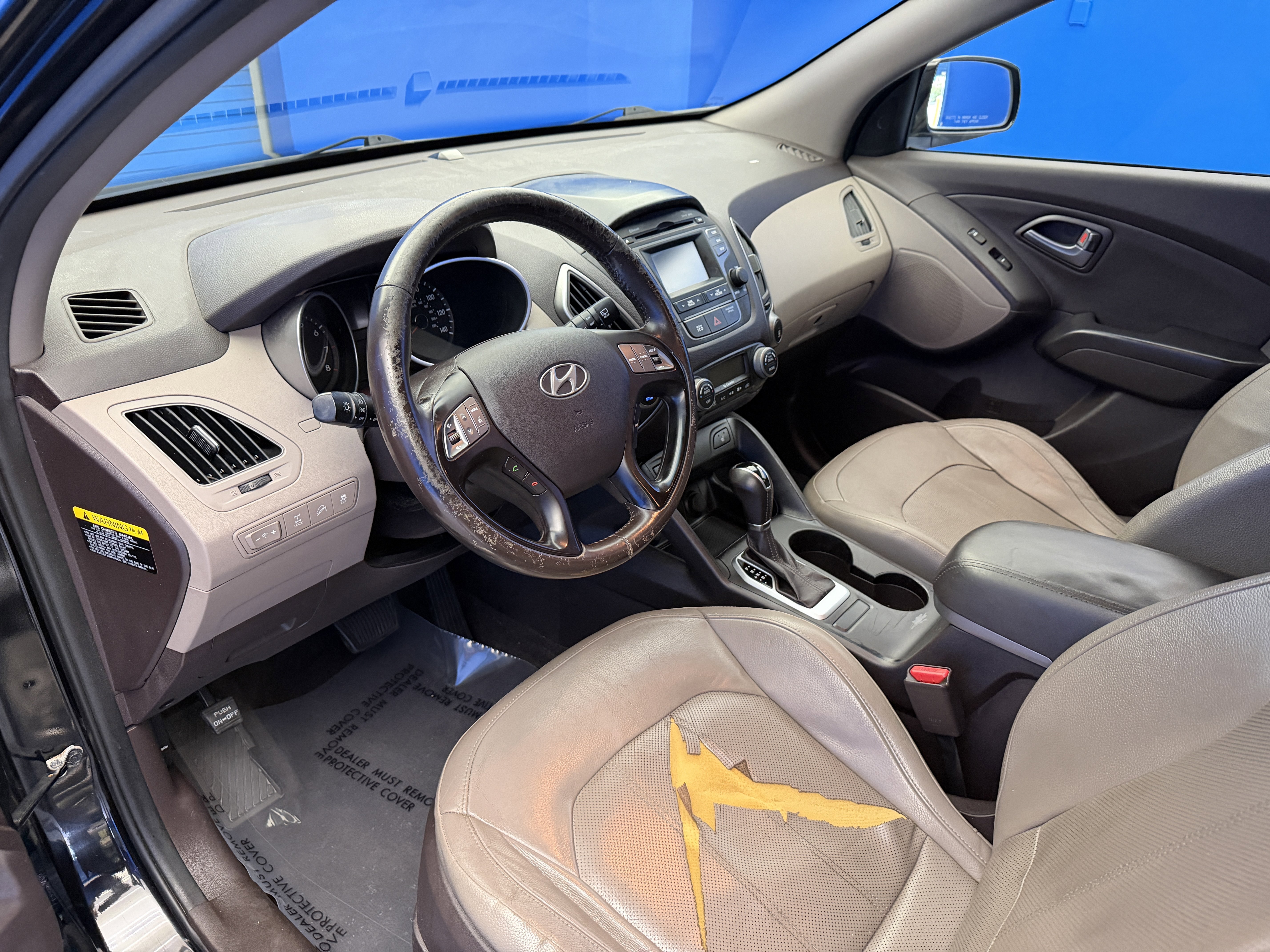 Used 2014 Ash Black Hyundai Limited image 11