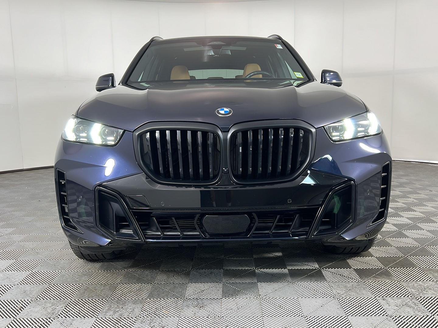 Used 2026 Carbon Black Metallic BMW xDrive40i image 11