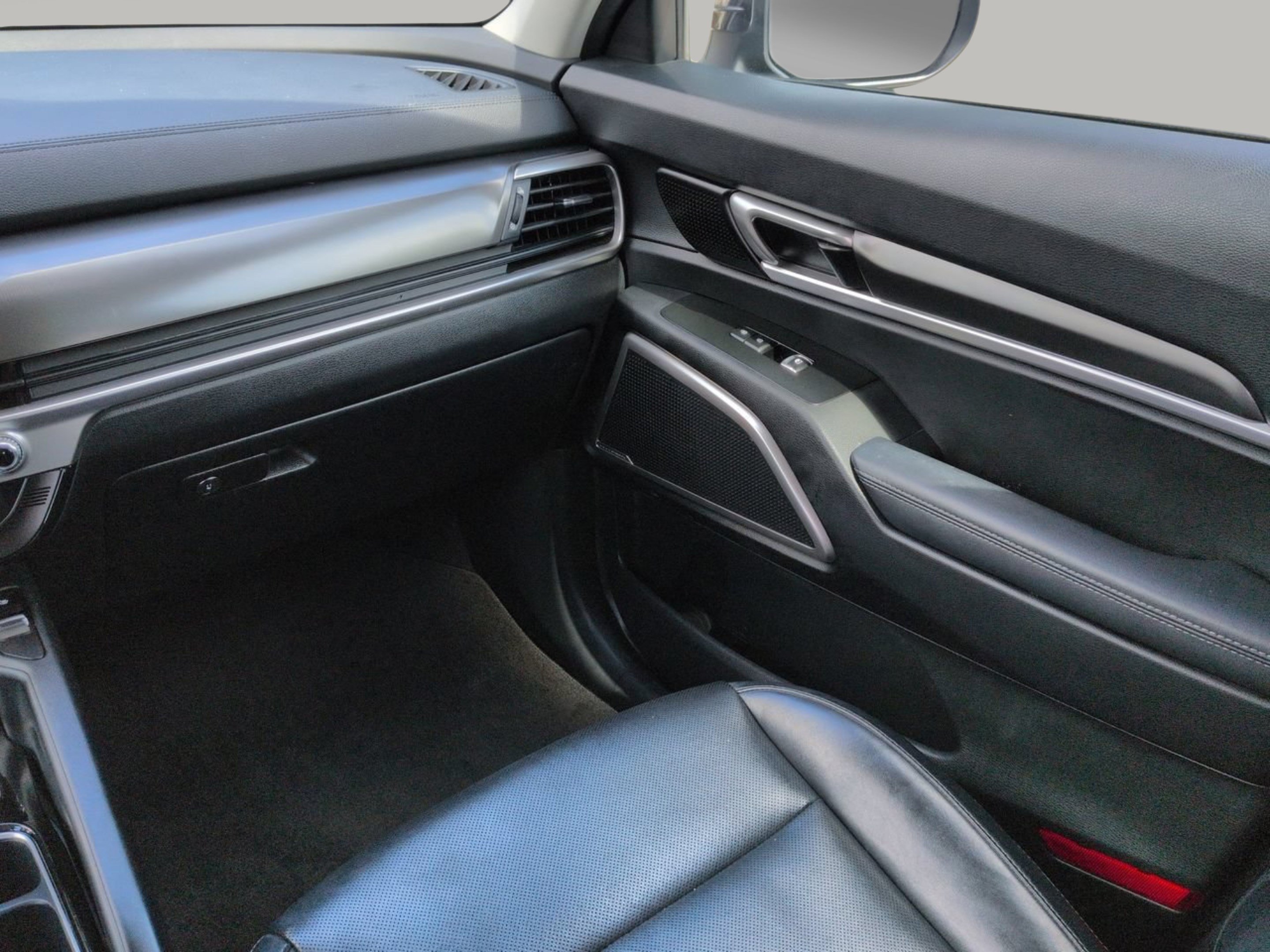 Used 2023 Gravity Gray Kia S image 20