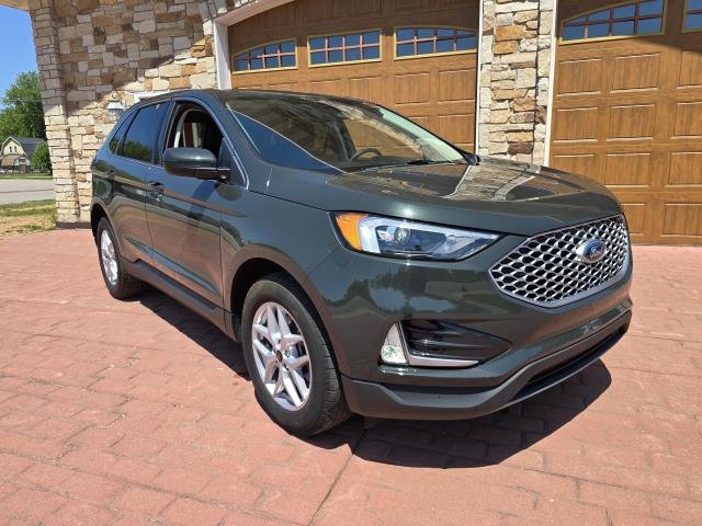 Used 2024 Green FORD SEL image 1