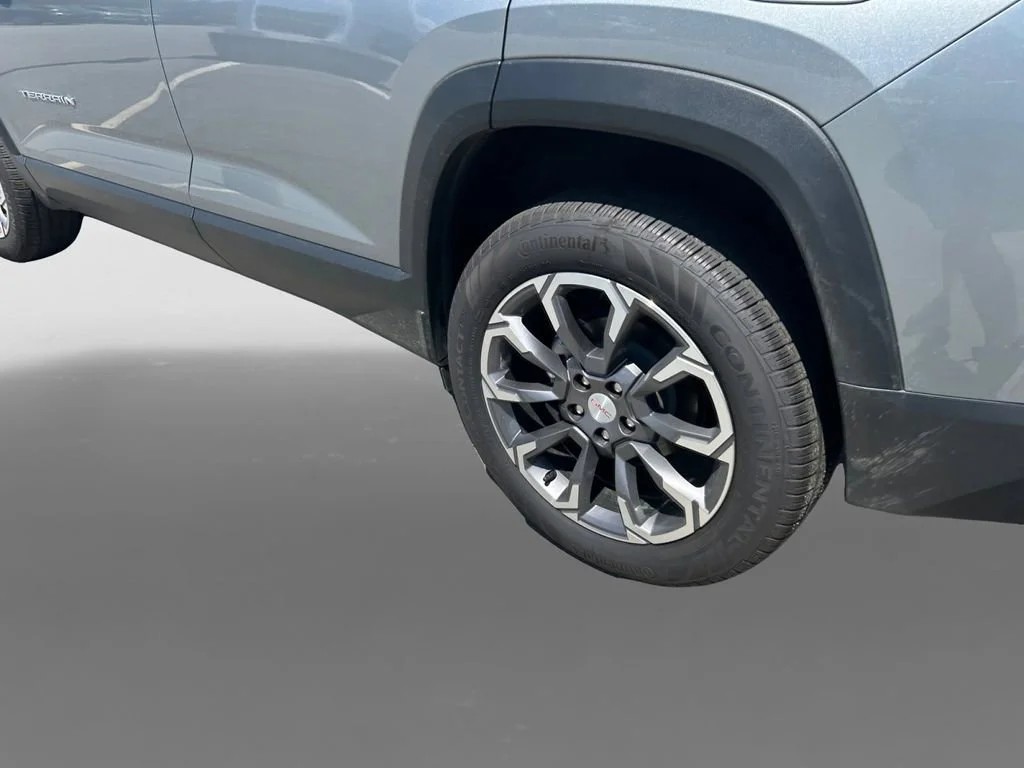 New 2026 Sterling Metallic GMC Elevation image 8