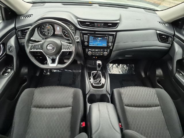 Used 2017 White Nissan SV image 26