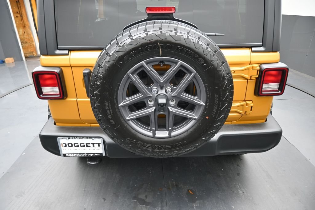 New 2026 Goldilocks Exterior Paint Jeep Sport image 14