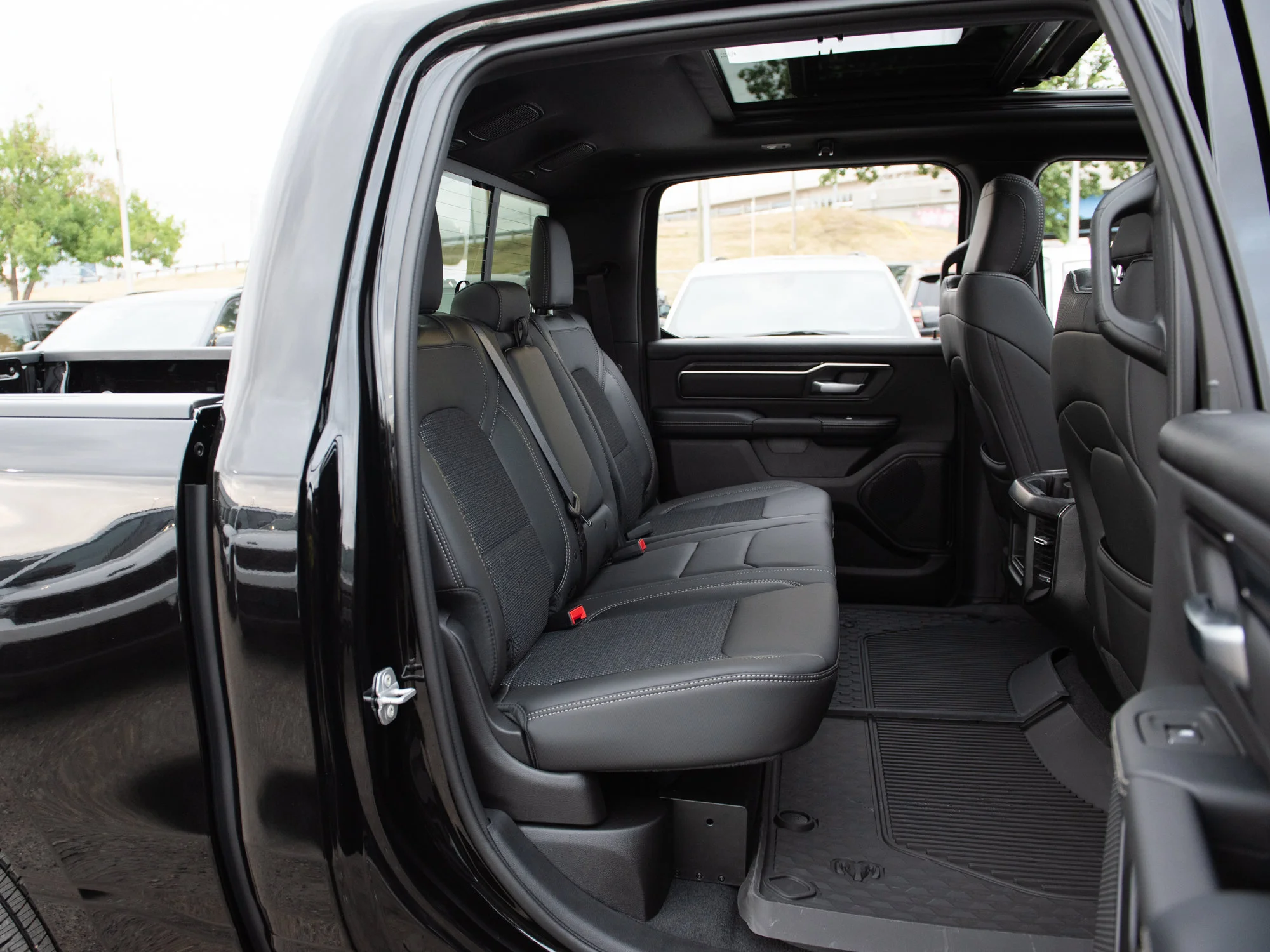 New 2026 Black RAM Sport* image 27