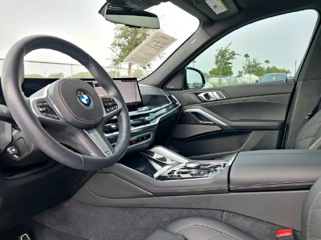 Used 2025 Gray BMW xDrive40i image 12