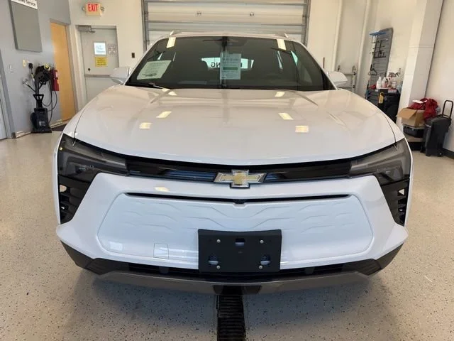 2025 Chevrolet Blazer EV LT - Photo 8