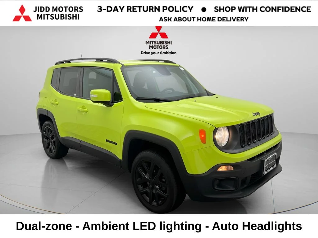 Used 2018 Hypergreen Clearcoat Jeep Latitude image 3