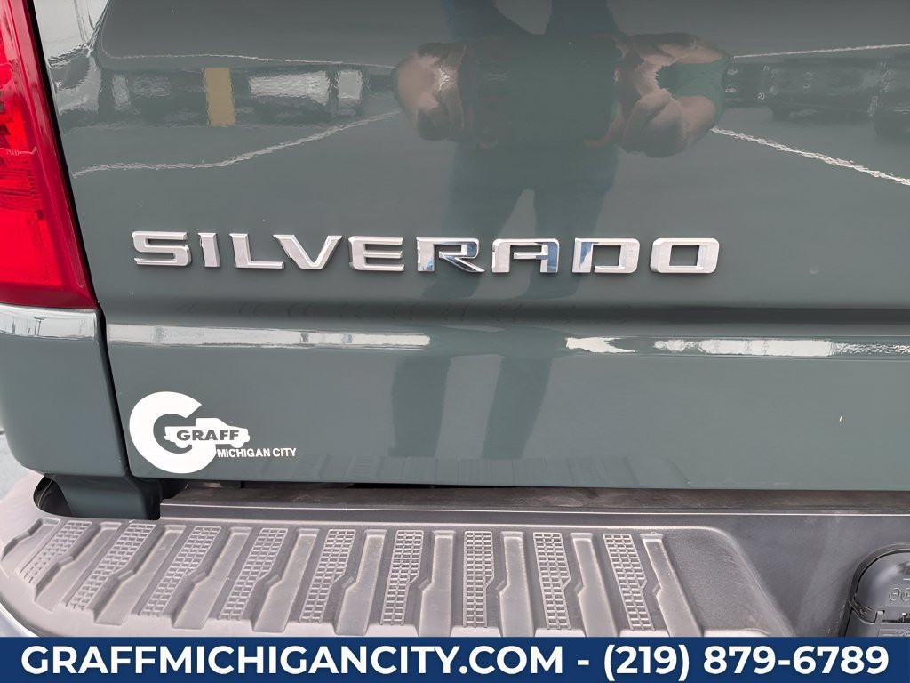 Used 2025 Cypress Gray Chevrolet LT image 32