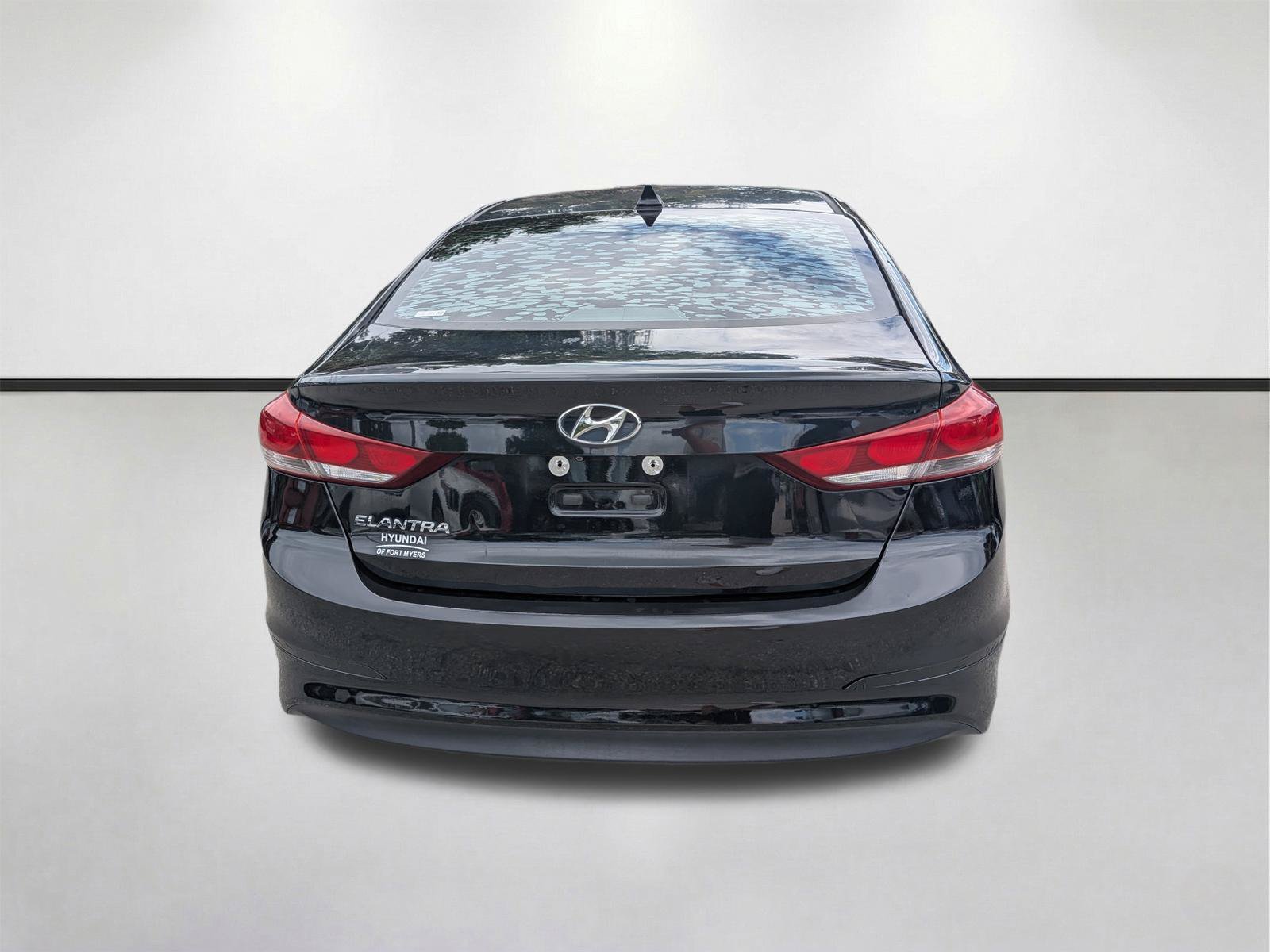 Used 2018 Phantom Black Hyundai Value Edition image 7