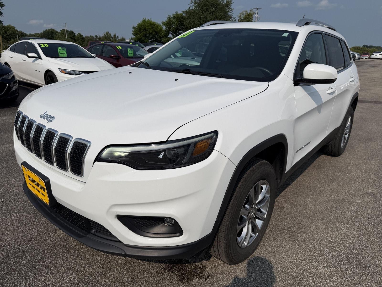 Used 2021 Jeep Cherokee Latitude Lux with VIN 1C4PJMMX1MD110581 for sale in Monona, IA