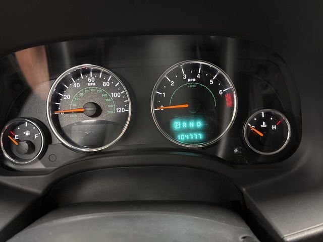 Used 2016 Silver Jeep Sport image 26