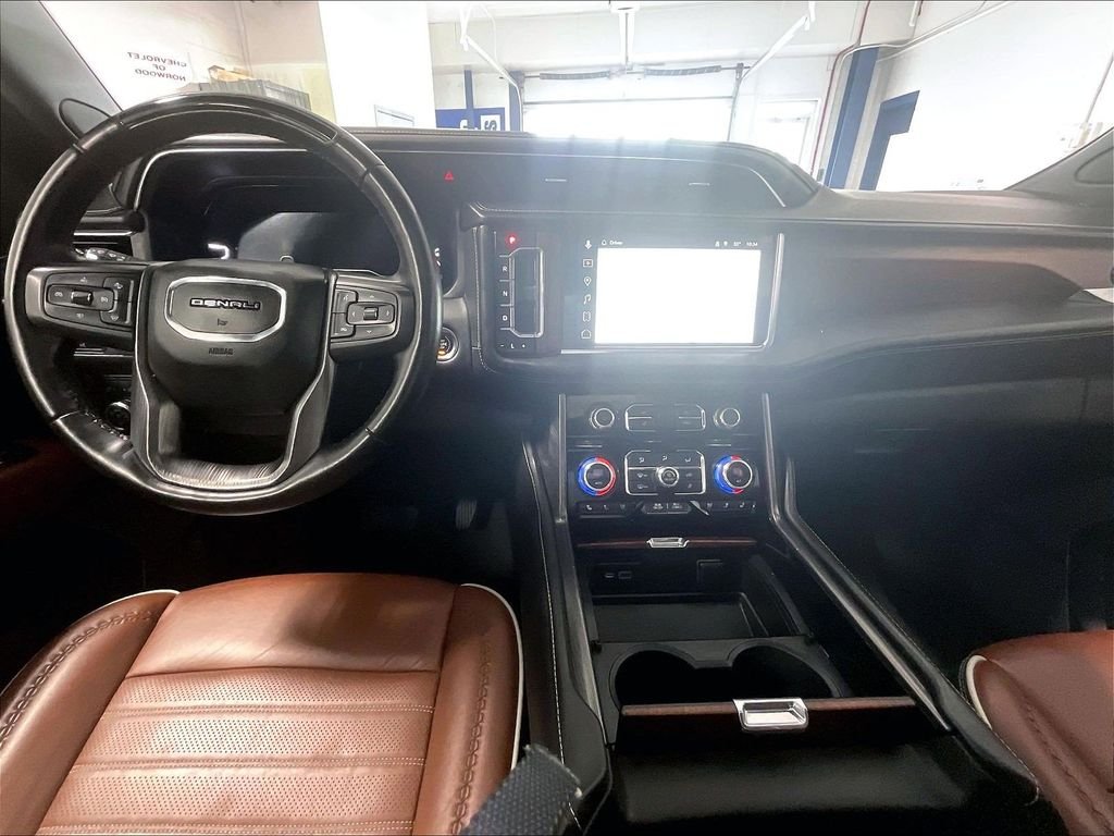 Used 2023 White GMC Denali Ultimate image 22