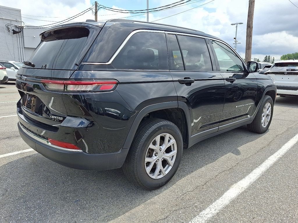 Used 2022 Black Jeep Limited image 7