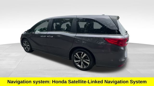 Used 2024 Modern Steel Metallic Honda Touring image 3