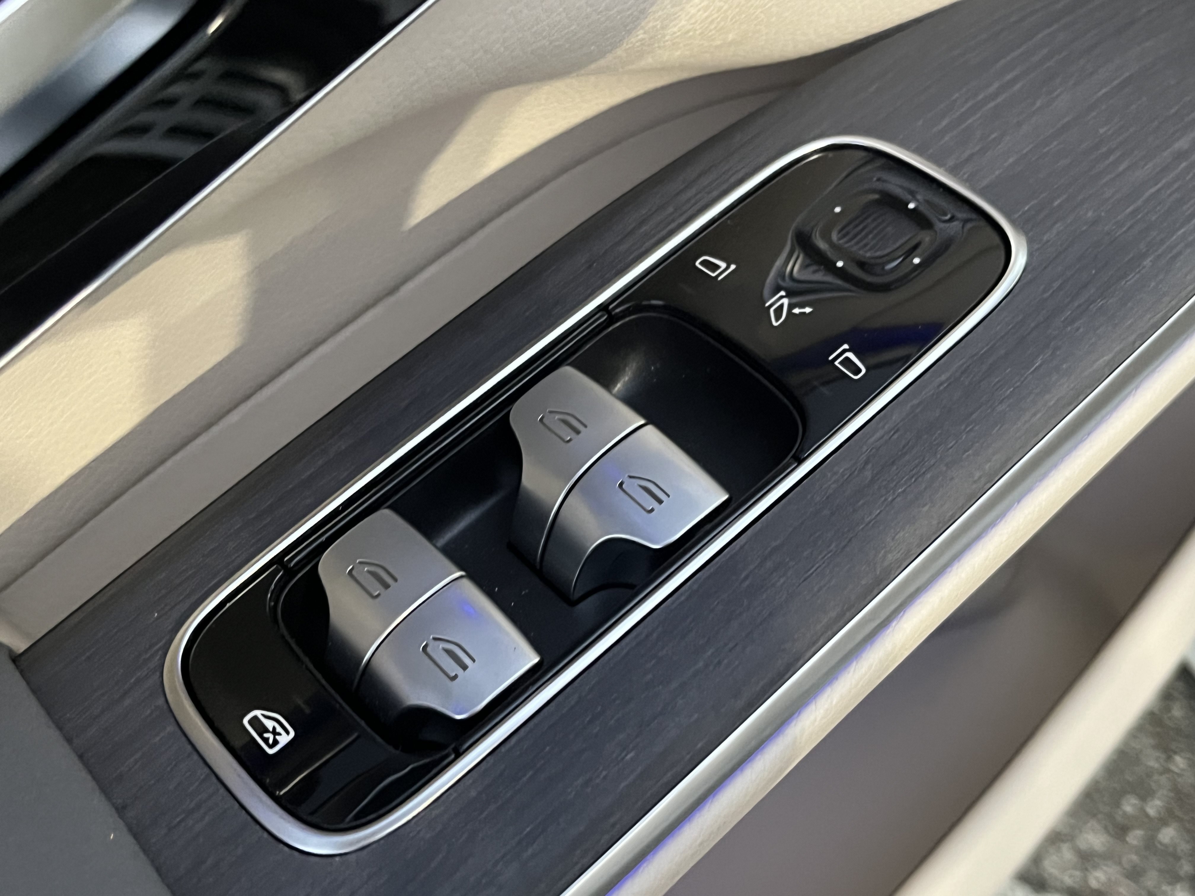 New 2026 POLAR WHITE Mercedes-Benz EQS 400 image 13