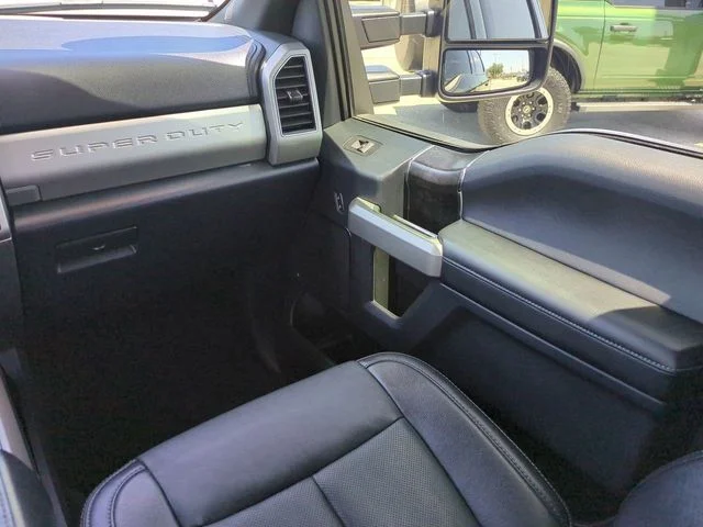 Used 2022 Agate Black Metallic Ford Lariat image 17