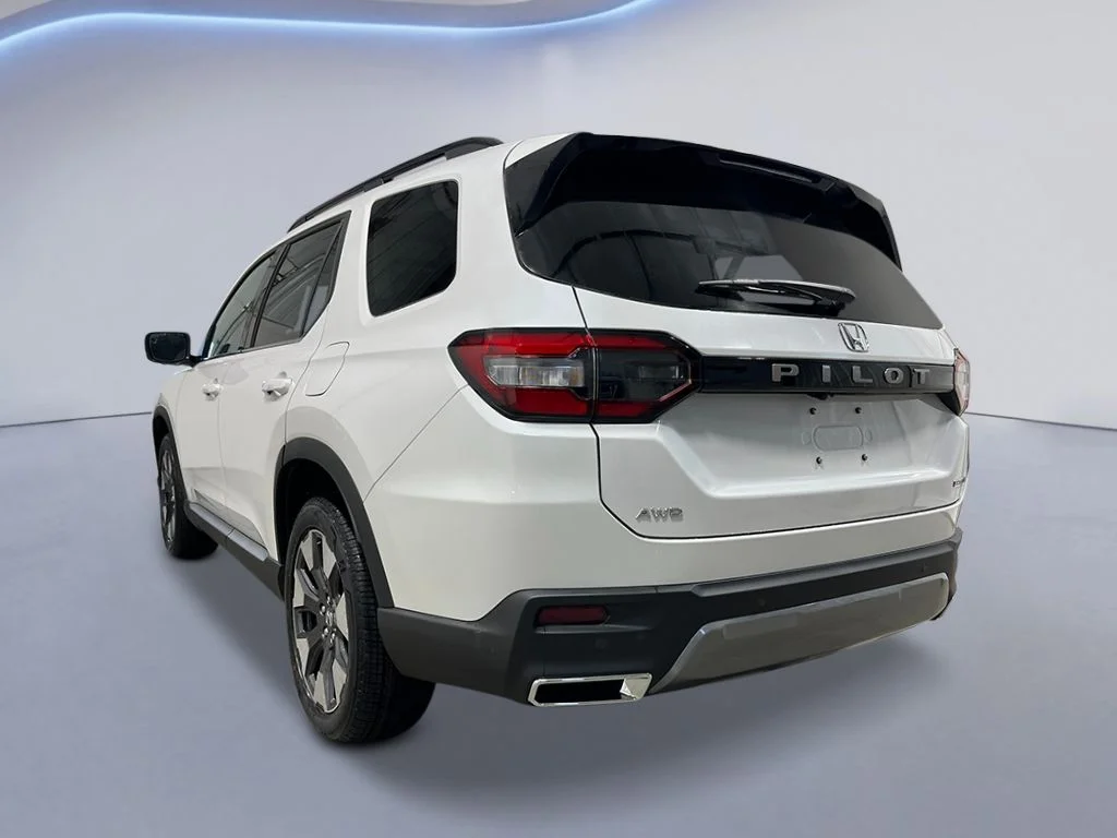New 2026 Platinum White Pearl Honda Touring image 3