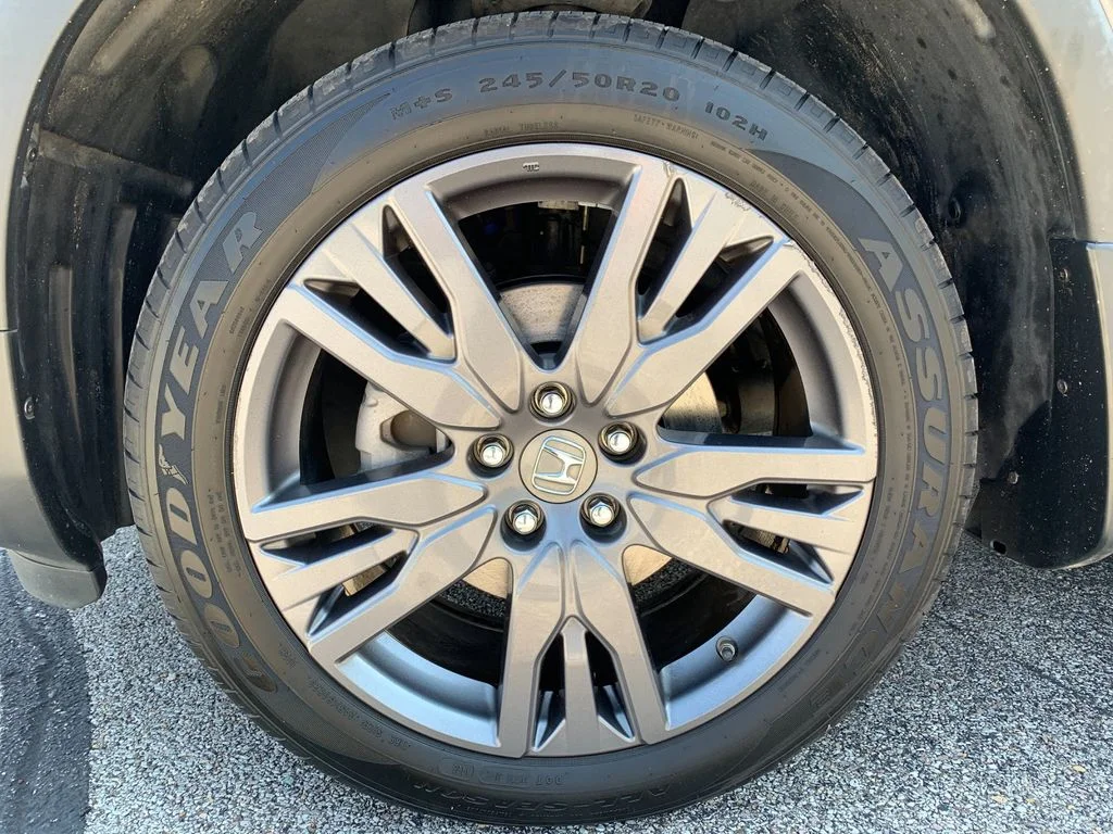 Used 2020  Honda EX-L image 32